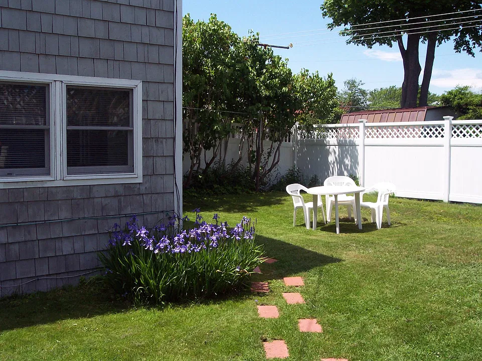 38 Vesper St #THE NOOK REAR