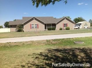 200 Beaver St, Quapaw, OK 74363