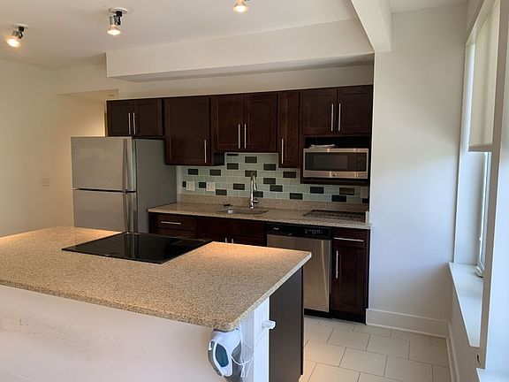 3rd image of 430 Shady Ave #14