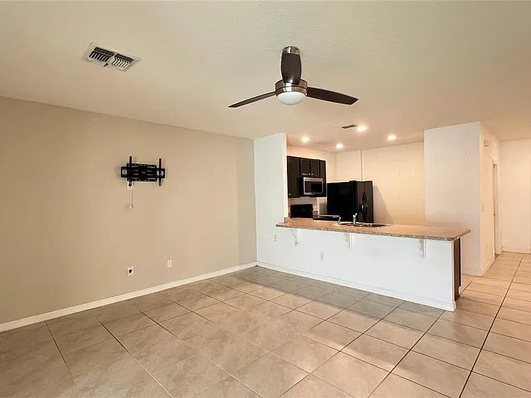 9017 Alba Ln — Photo 15
