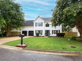 1316 Fernham Ln, Chesapeake, VA 23322