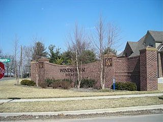 2nd image of 221 Wind Haven Dr