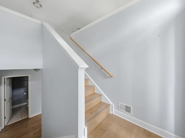 9411 Huber Ct — Photo 2