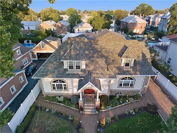 1st image of 1368 Kearney Ave