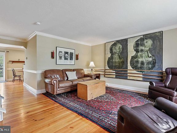 4th image of 8271 Berryfield Dr