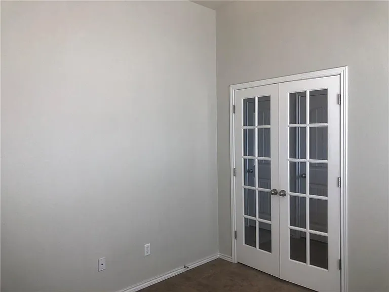 188 Brockston Dr — Photo 2