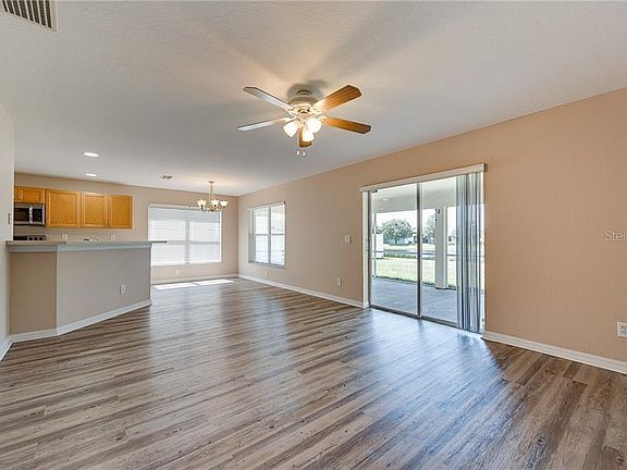 3rd image of 11403 Crestlake Village Dr