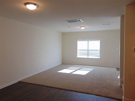 3rd image of 1208 Timberview Ave