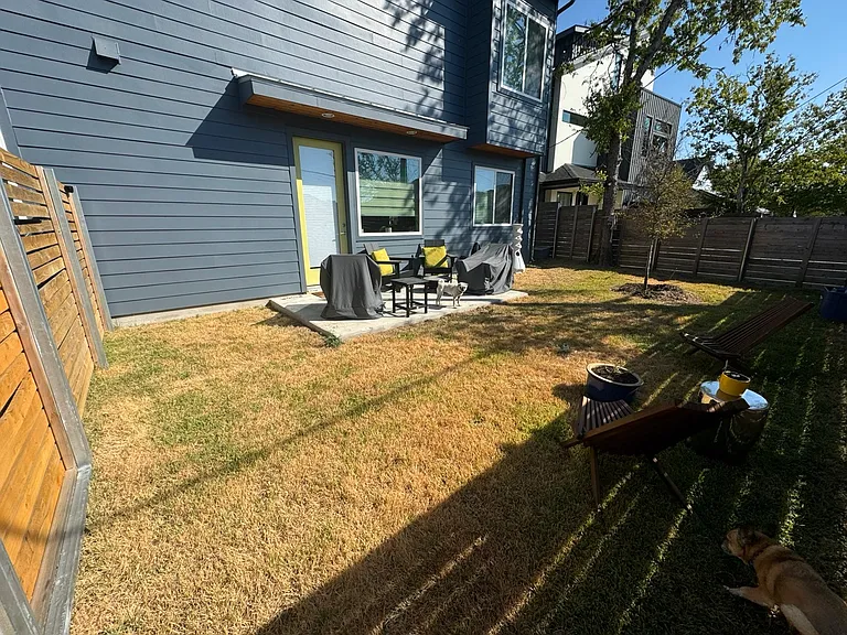 1181 Sarabeth Way — Photo 16