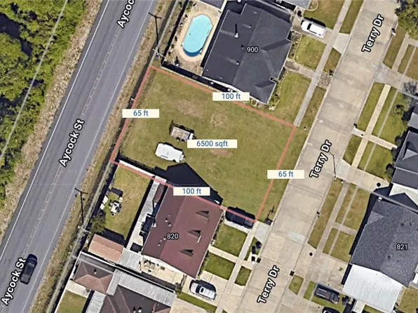 824 Terry Dr, Arabi, LA 70032