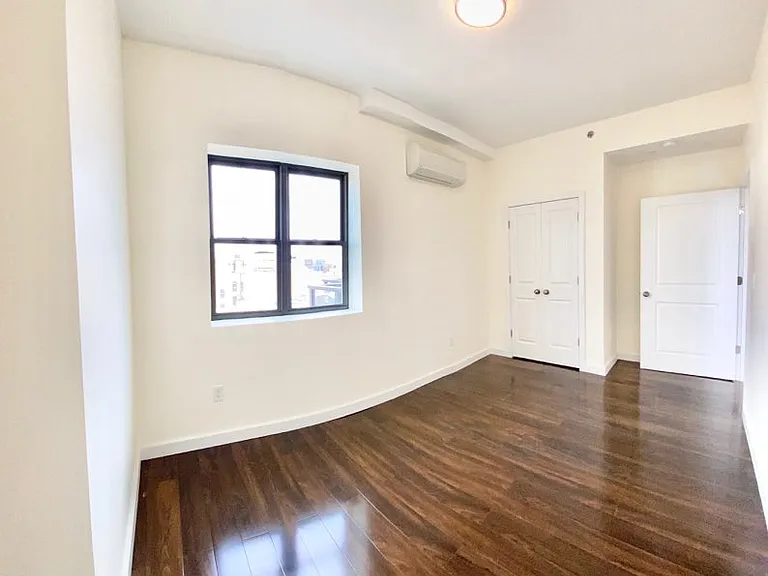 1705 E 17th St #715 — Photo 5