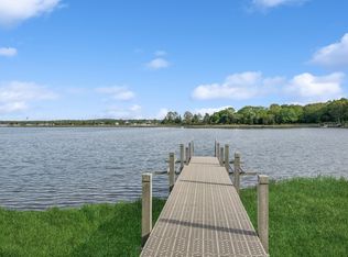 8 S Harbor Dr, Sag Harbor, NY 11963