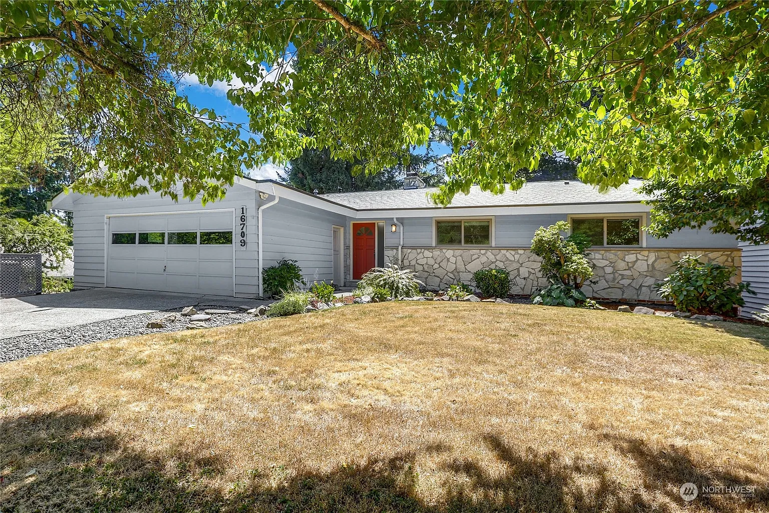 16709 SE 29th Street photo 1
