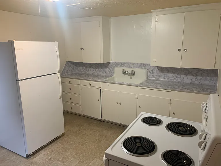 325 Gooding St N #1 — Photo 5