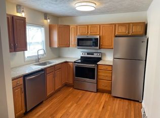 5422 O St, Omaha, NE 68117