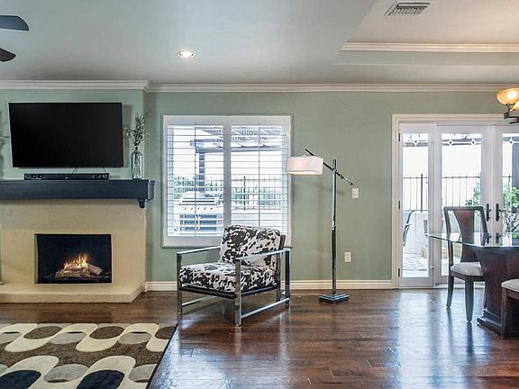 4th image of 3304 Rubio Crest Dr