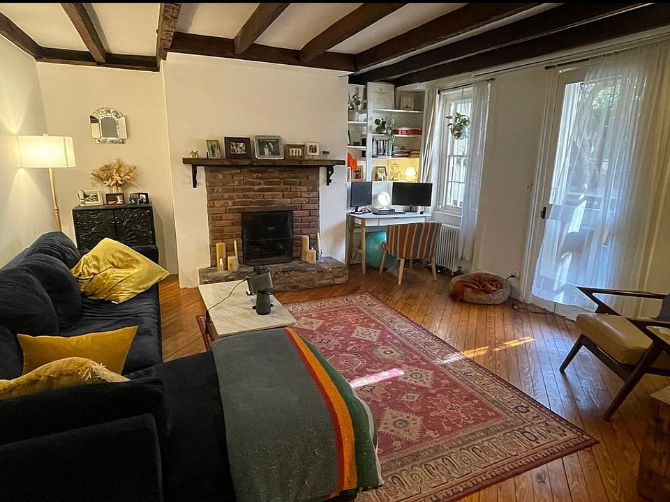 1st image of 310 Warren St #1
