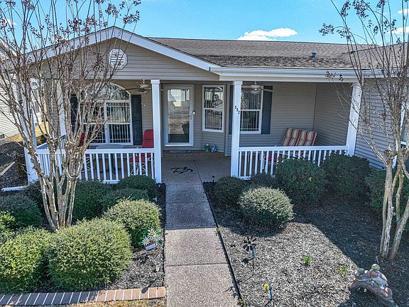 2nd image of 352 Walden Lake Rd.