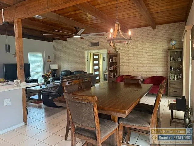 1025 Beach Blvd — Photo 6