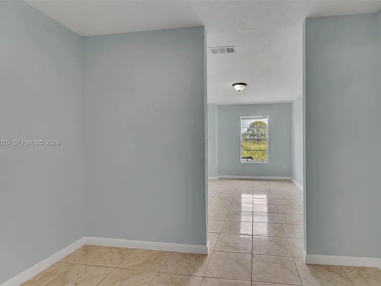 3793 NW 213th Ter — Photo 11