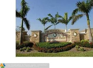 2198 Oakmont Dr, Riviera Beach, FL 33404