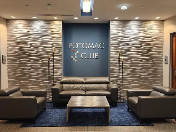 14501 Barkham Dr, Woodbridge, VA 22191