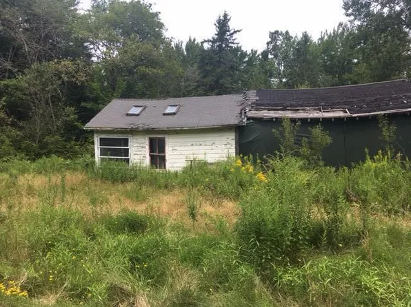 147 Toddy Pond Road, Surry, ME 04684