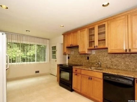 2nd image of 70 Spruce Dr