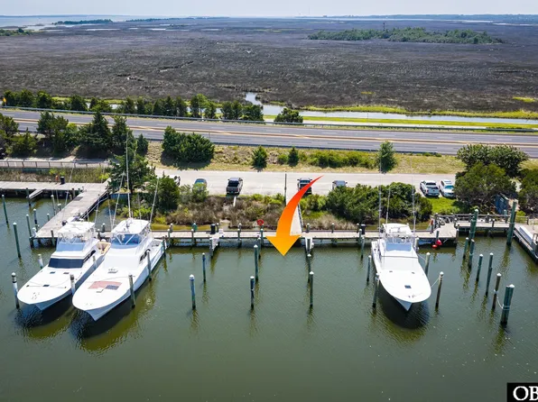 12 Yacht Club Ct #12, Manteo, NC 27954