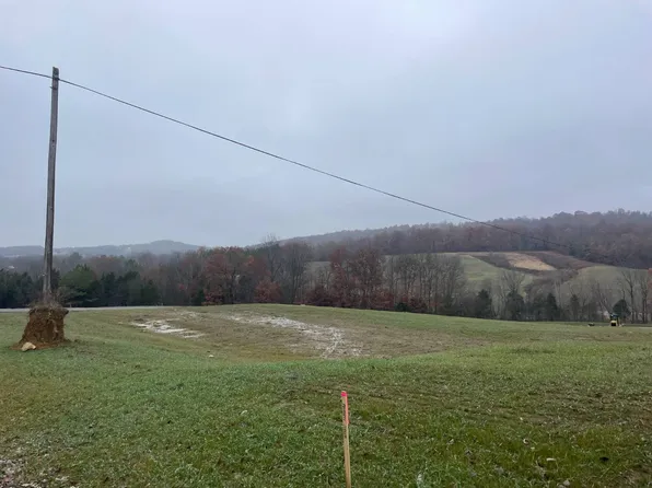 100 Nora Way #N, Leitchfield, KY 42754