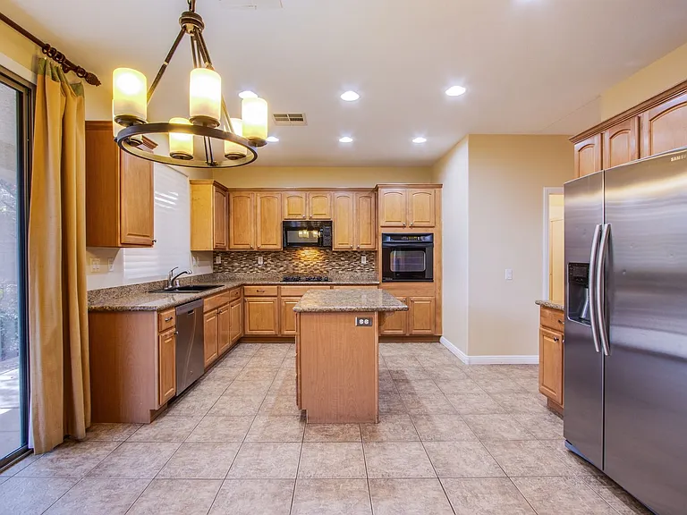 11245 Newbury Hills Ave — Photo 10