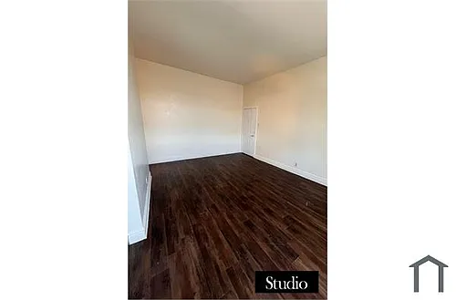 7427 S Broadway Photo 1