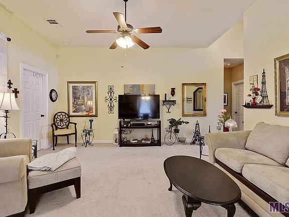5th image of 10124 Angela Dr