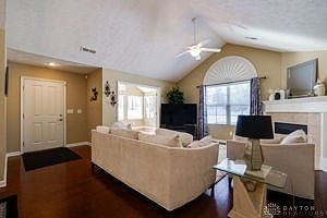 5th image of 20 Scarborough Village Dr #20