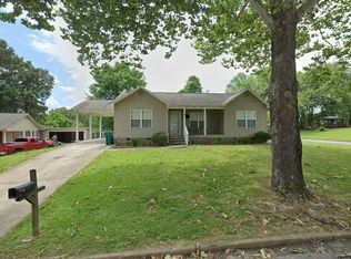 2 Brooks Dr, Jackson, TN 38301