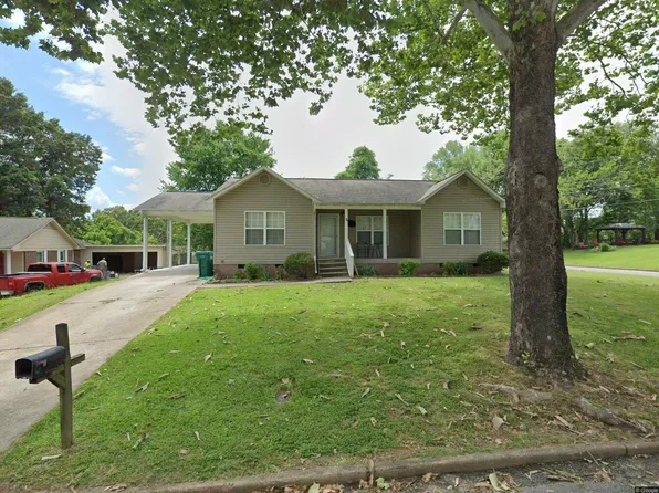 2 Brooks Dr, Jackson, TN 38301