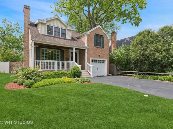 720 Beaver Rd, Glenview, IL 60025