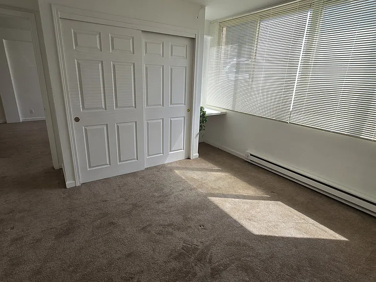 University View Apartments — Photo 31