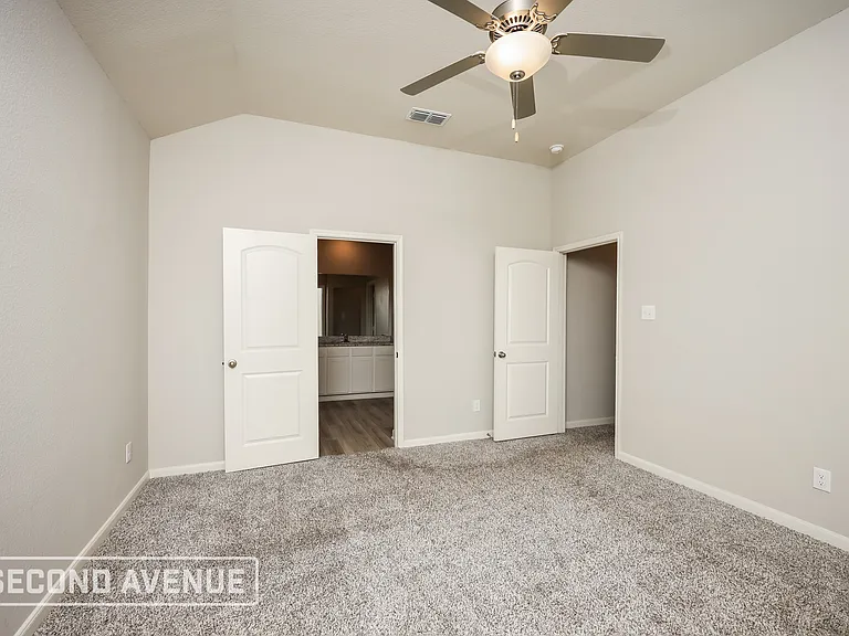 2109 Lorrie Ln — Photo 12