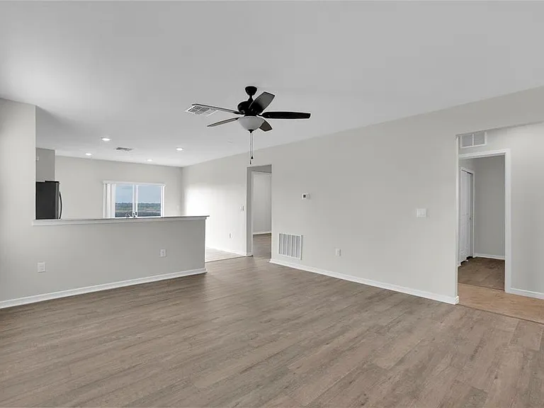 7425 Catania Loop — Photo 2