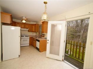 14 Serenity Ln, Sandy Hook, CT 06482