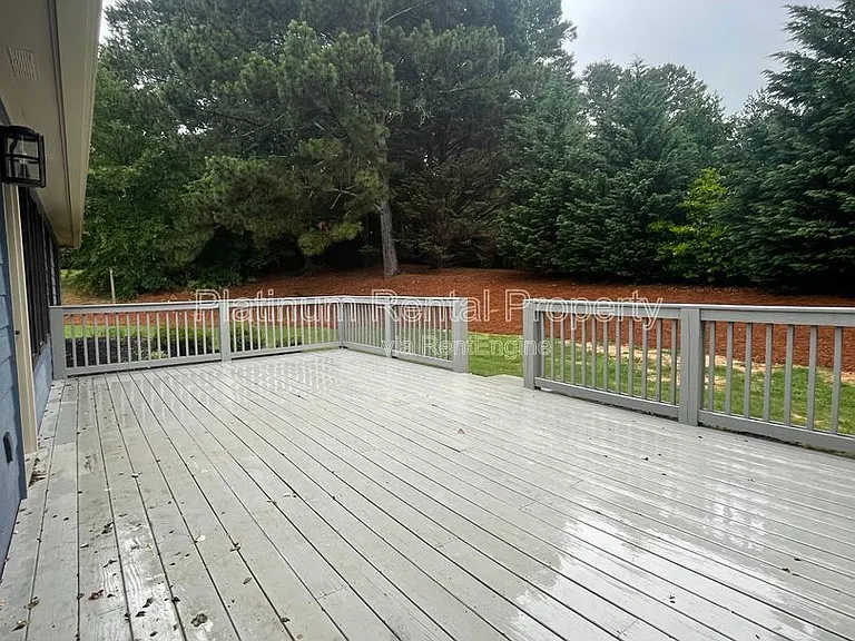 1745 Berry Ct — Photo 8