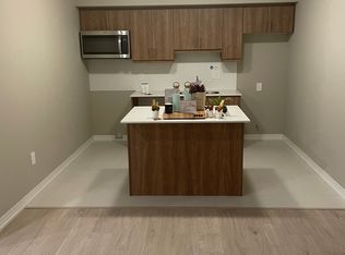 15 Kneeshaw Dr #310, Barrie, ON