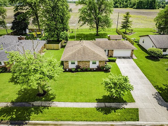 4th image of 3109 W Twickingham Dr