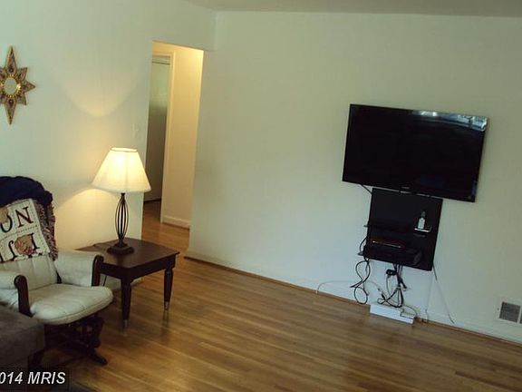4th image of 4401 Danvers St