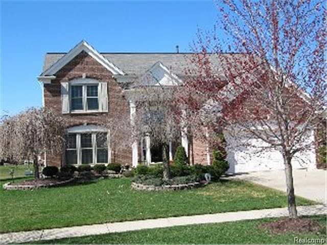 1st image of 1562 Glengarry Blvd