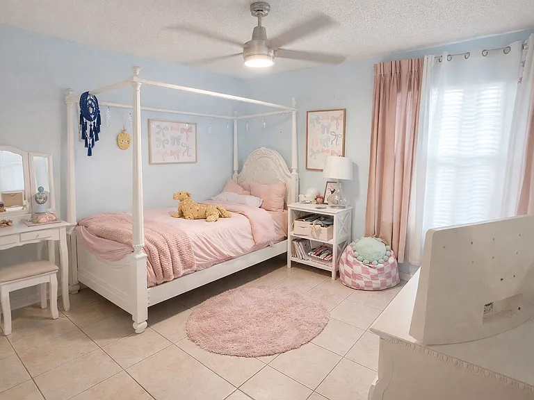 3376 International Village Dr W — Photo 13