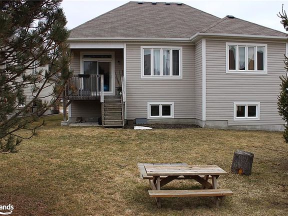 3rd image of 83 White Sands Way