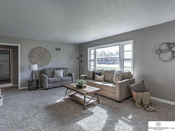 2nd image of 6626 Sunshine Dr