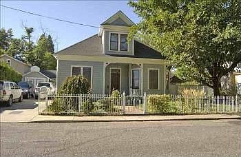 2nd image of 521 Richardson St
